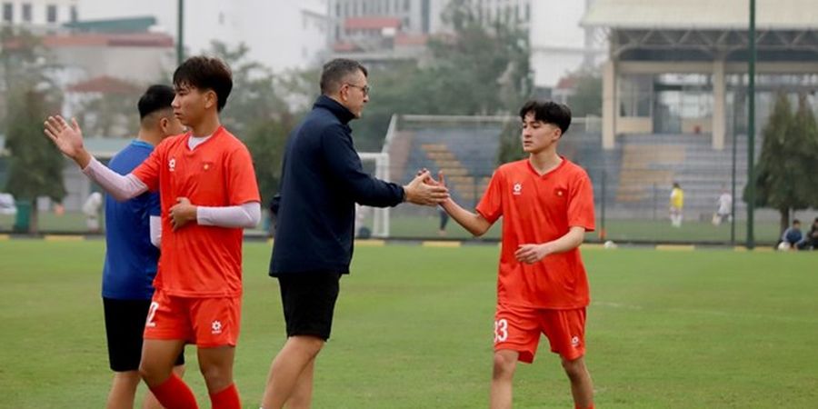 Piala Asia U-17 2025 - Vietnam Menang Besar di Laga Uji Coba, Pemain Keturunan Belanda Main Satu Babak