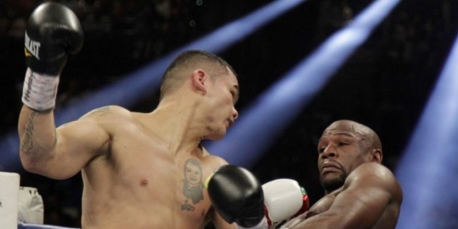 SEJARAH HARI INI - Muncul Petinju yang Bisa Memukuli Floyd Mayweather Jr Paling Banyak