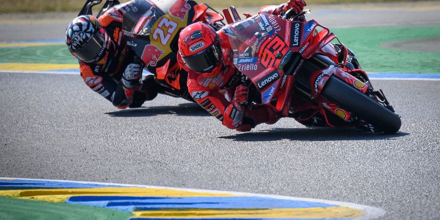 Beda Nasib Mantan Rekan Setim di Ducati, Bastianini Bisa Dapat Poin Usai Tabrakan dengan Francesco Bagnaia pada MotoGP Prancis 2025