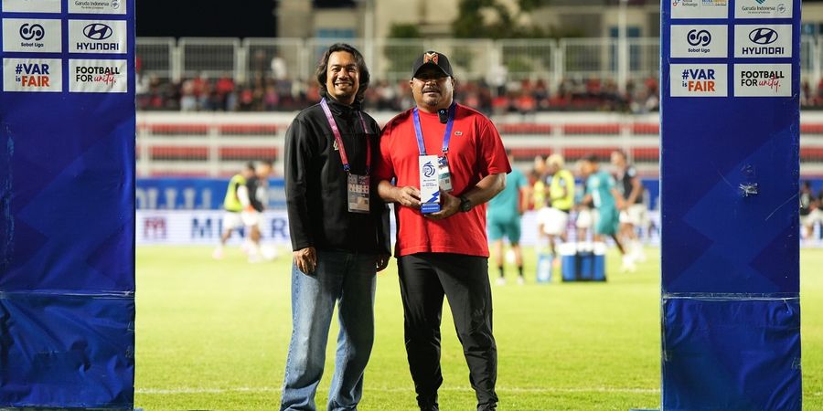 Liga 1 - Imran Nahumarury Raih Penghargaan Pelatih Terbaik April 2025