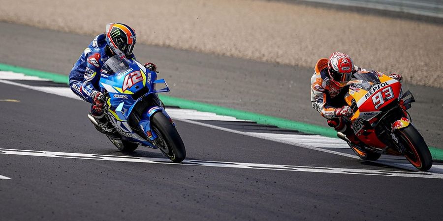 KILAS BALIK - Kekalahan Pahit Marquez di MotoGP Inggris dari Rival yang Sering Di-bully, Pasrah Diasapi meski Tahu Kapan Diserang