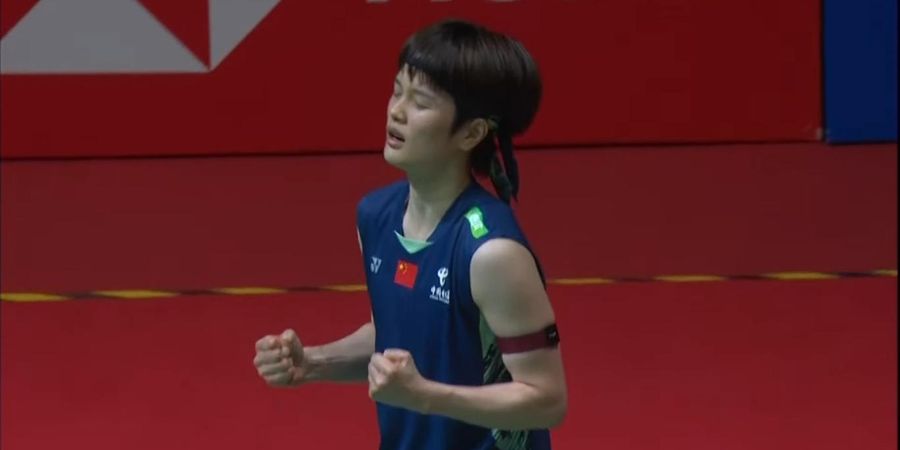 Hasil Semifinal Singapore Open 2025 - Rival Masa Kecil Gregoria Bikin Akane Yamaguchi Berlutut di Akhir Laga, China Kunci Gelar Juara