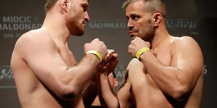 SEJARAH HARI INI - Jagoan Beda Kelas Dihabisi, GOAT Kelas Berat UFC Raih Kemenangan Tercepat