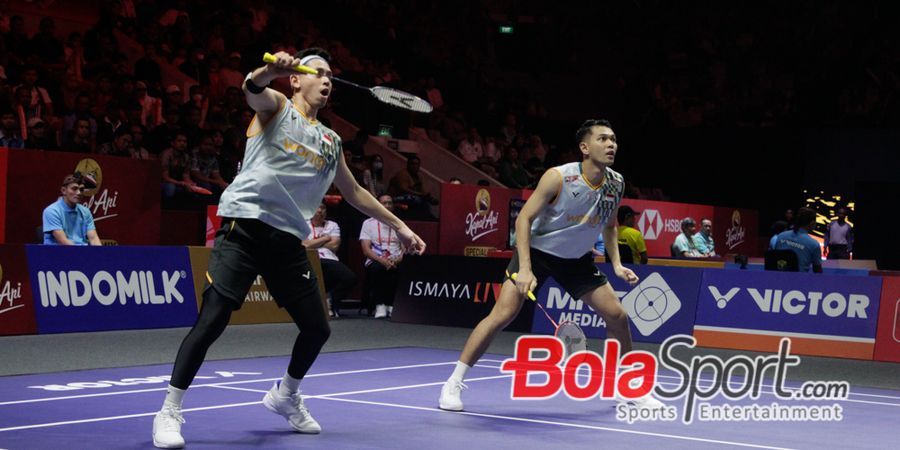Hasil Indonesia Open 2025 - Lawan Kocar-kacir Ganti Raket di Tengah Laga, Fajar/Rian Amankan Tiket Semifinal