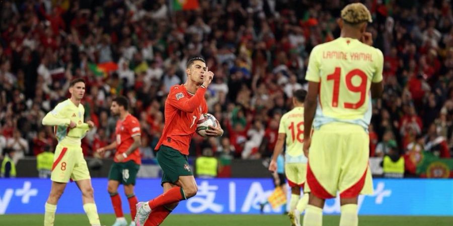Air Mata Cristiano Ronaldo saat Meraih Trofi UEFA Nations League