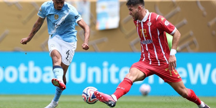 Keren Juga Pakai Biru, Debut Tijjani Reijnders di Man City Keren sampai Tidak Diganti