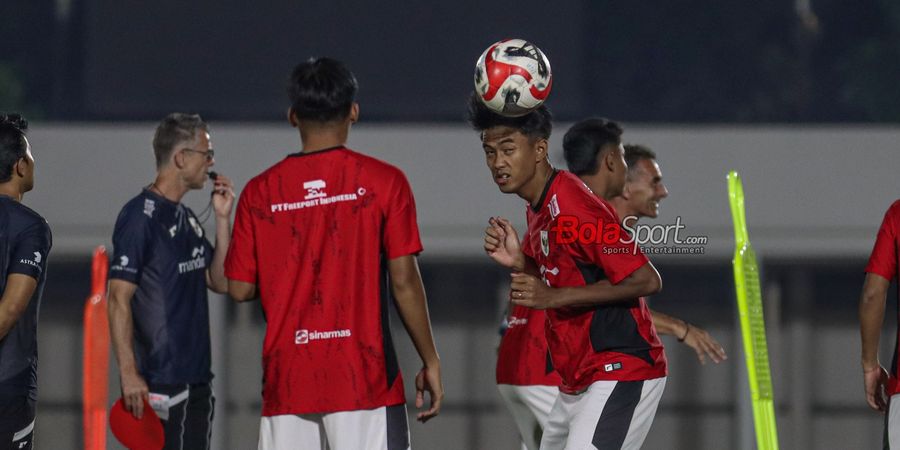 Timnas U-23 Indonesia - Bek Persib Tertua Nomor Dua, Jens Raven Salah Satu Pemain Paling Junior
