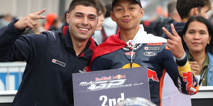 Red Bull Rookies Cup 2025 - Kiandra Ramadhipa Runner-up Rasa Menang, Uriarte Lihat 2 Penyelamatan Pembalap Indonesia yang Berbuah Peluang
