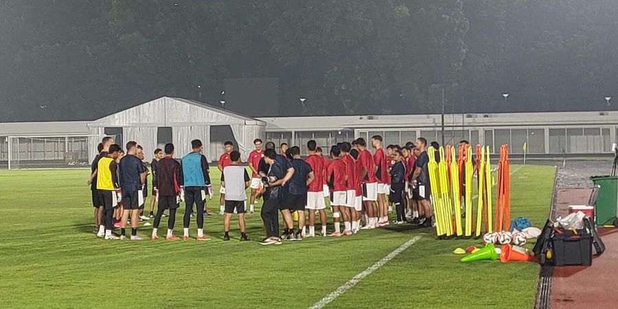 Jelang Lawan Vietnam, Timnas U-23 Indonesia Latihan Terakhir dengan Skuad Penuh