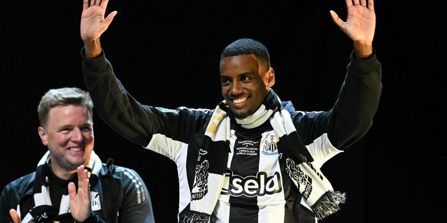 Alexander Isak Balik tetapi Diamuk Fans Newcastle, Mobil Ditendang Anak-anak