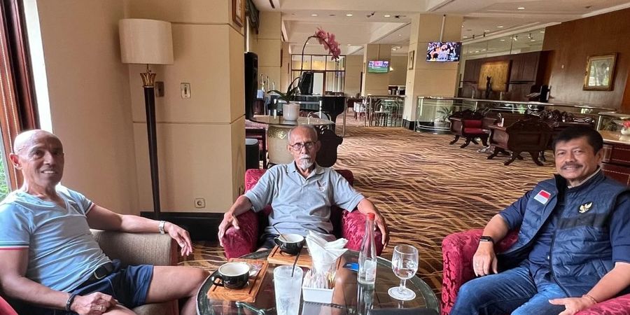 RESMI - Pelatih Klub Liga 4 akan Bantu Simon Tahamata di Timnas Indonesia