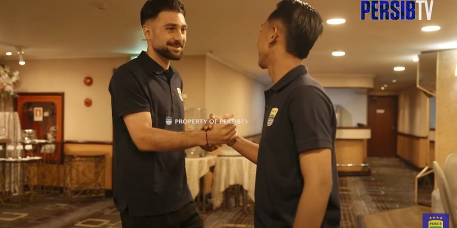 Tiru Sergio Ramos, Frans Putros Blak-blakan soal Gaya Mainnya di Persib