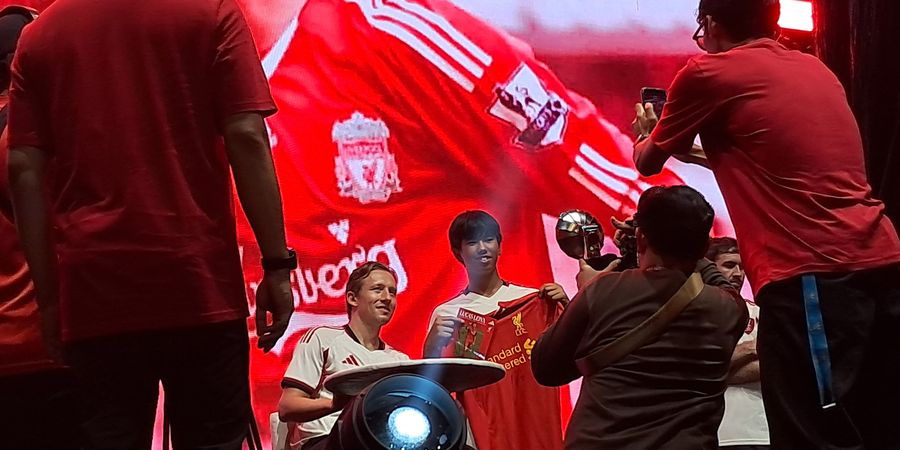 Asyiknya The Reds Homecoming Festival, Belanja sampai Nonton Ditemani Legenda Liverpool