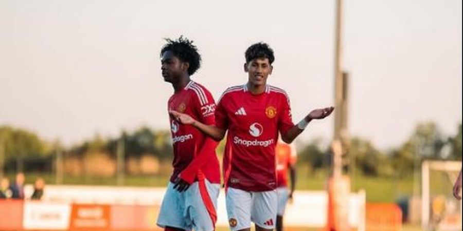 Sudah Latihan di Tim Utama Man United, Bocah 15 Tahun Tak Bisa Main di Liga Inggris, Kenapa?