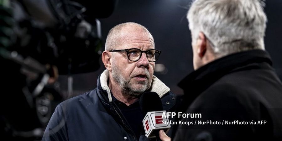 Soal Debut Maarten Paes, Pelatih Ajax Sebut Kiper Timnas Indonesia Sempurna