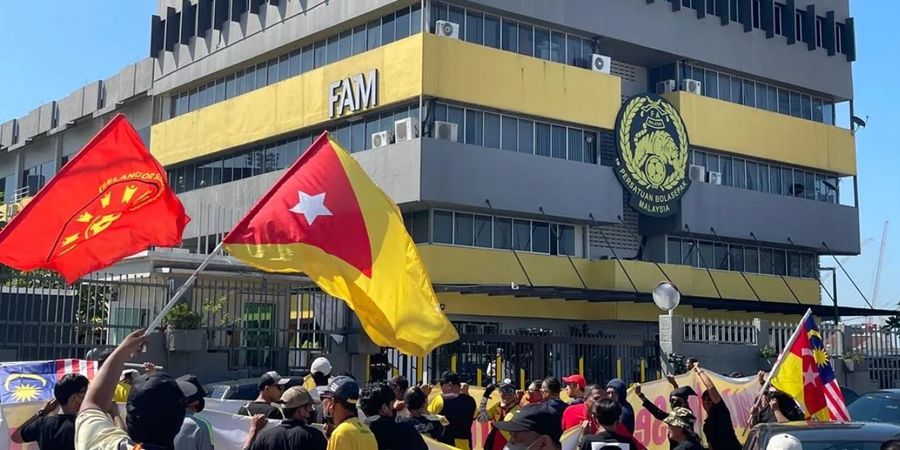 Ultras Malaya Gelar Demonstrasi di Markas Federasi Malaysia soal Skandal Naturalisasi Palsu