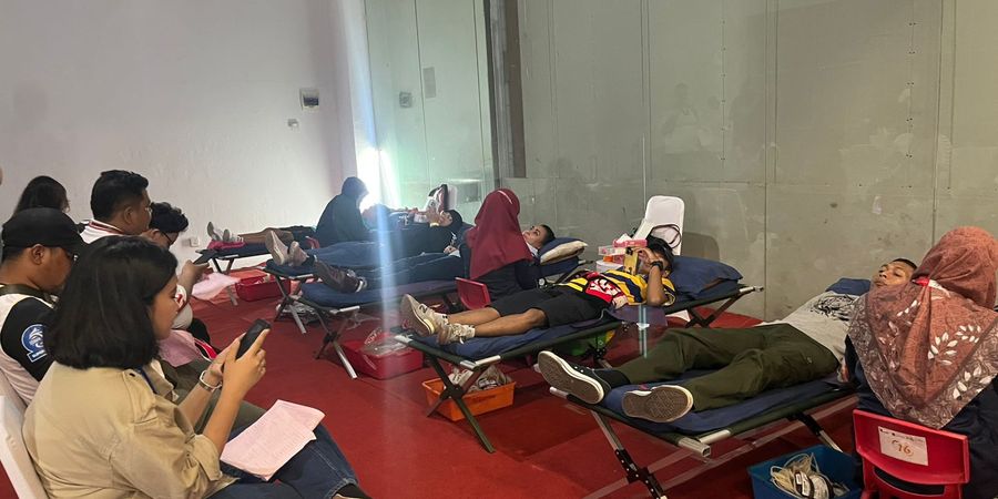 Satu Darah di Tengah Rivalitas: Aksi Donor Darah Warnai Laga Persija vs Persebaya