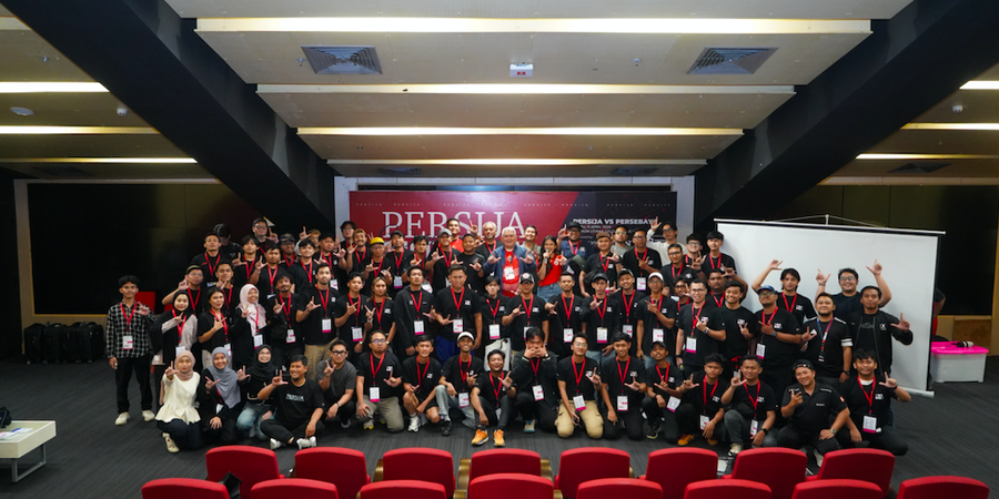 Belajar Memotret di Tengah Atmosfer Laga, Cara Persija Rangkul Komunitas