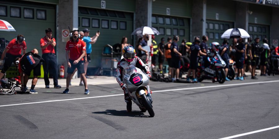 Starting Grid Moto3 Ceko 2026 - Veda dari Posisi 20, Bos Honda Ingin Intropeksi karena Sangat Merugikan