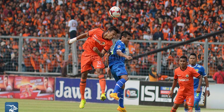 Terjadi Banyak Masalah, Fans Persija Tetap Dukung