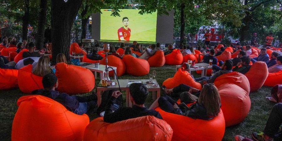 Nobar Portugal vs Spanyol Ala Rusia