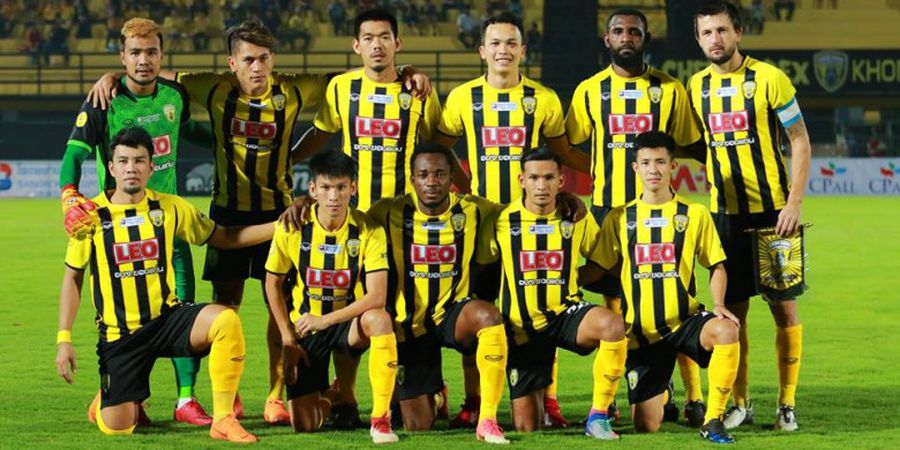 Kemenangan Kedua Klub yang Dibela Yanto Basna di Liga Thailand Diwarnai Dua Kartu Merah