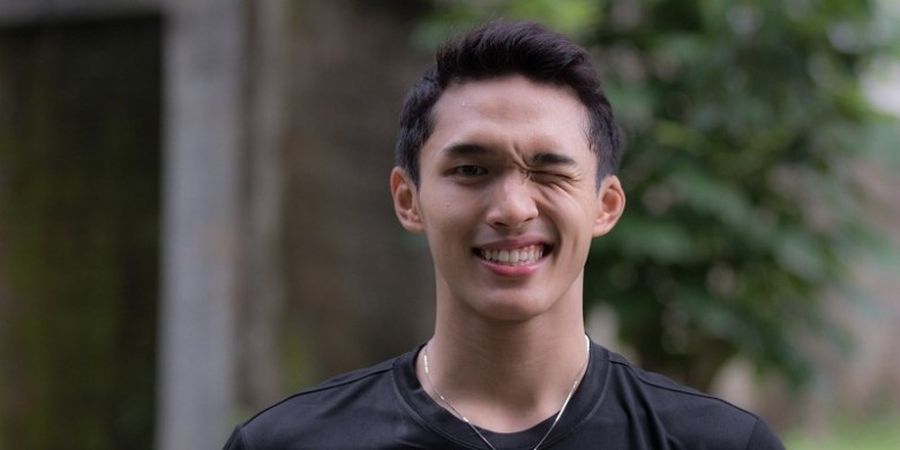 Jonatan Christie Kalahkan Wakil Thailand Mario Maurer dalam Nominasi 100 Pria Paling Tampan Sedunia