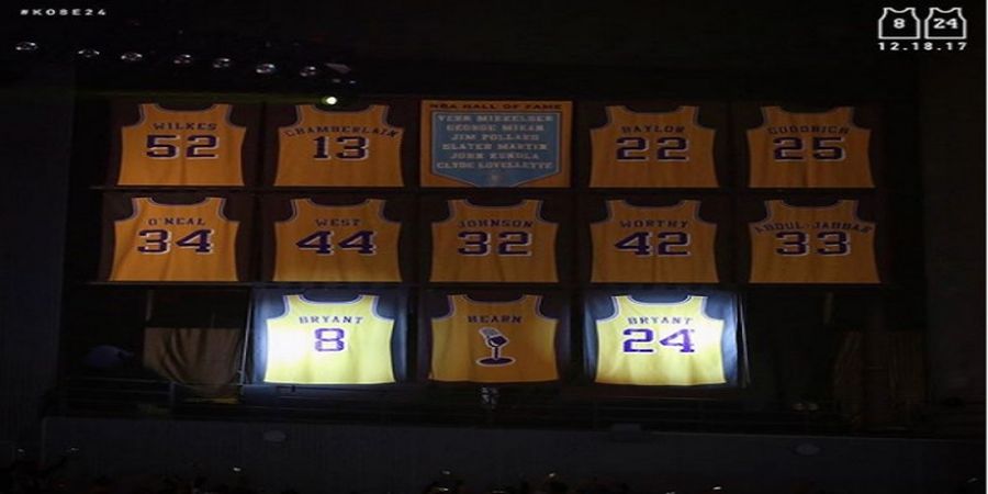 Selain Pemain Legenda, LA Lakers Ternyata Juga Abadikan Sosok Ini di Staples Center