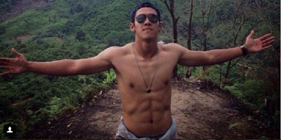 Waduh! Ryuji Utomo Pamerkan Perut Sixpack Milik Ilija Spasojevic