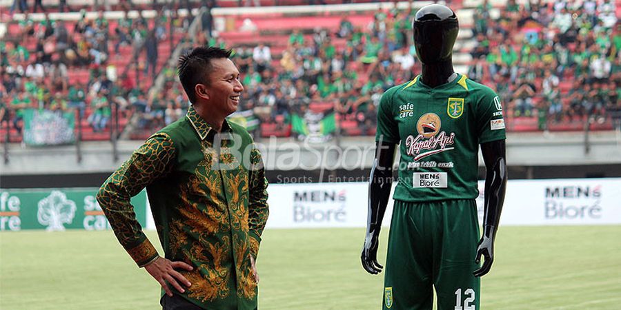 Persebaya Surabaya Luncurkan Jersey Musim 2018 dengan Tujuh Sponsor