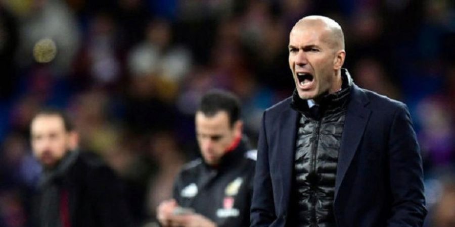 Zinedine Zidane Sedang Cari Pengkhianat di Ruang Ganti Real Madrid