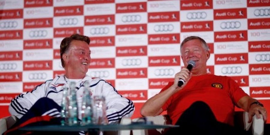 Lindungi Van Gaal, Ferguson Kenang Kejayaan Sir Matt Busby dan Dirinya