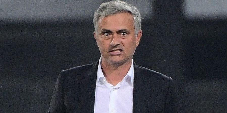 Man United Era Mourinho, Banyak Tembakan Minim Operan