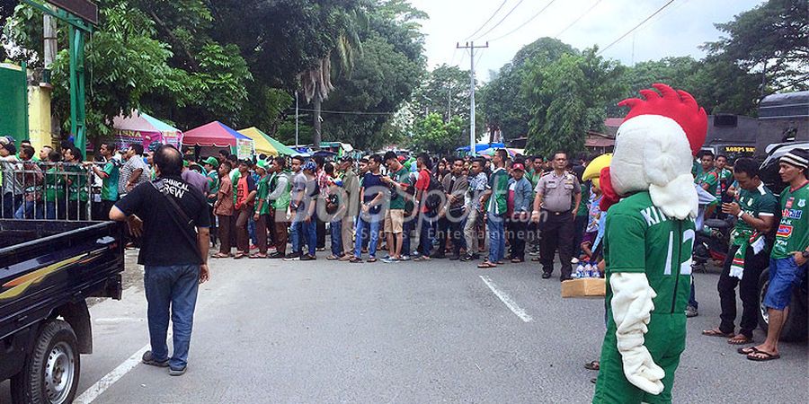 Ada OKP di Tribune Suporter, PSMS Fans Club Angkat Suara