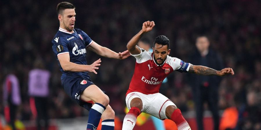 Transfer Belum Rampung, Walcott Sudah Disambut oleh Striker Anyar Everton