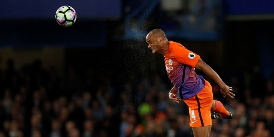 Legenda Arsenal: Lebih Baik Kompany Pensiun dari Timnas Belgia