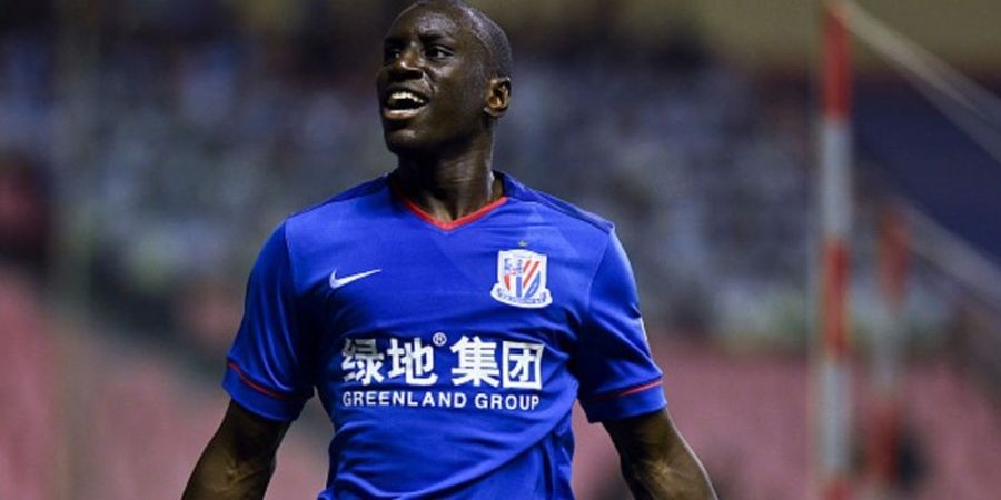 Delapan Tahun Sebelum Pensiun, Demba Ba Pernah Jatuh Cinta pada Indonesia