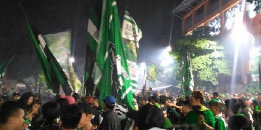 Relawan Bonek Peduli Palu Kirim Dukungan untuk Persebaya Surabaya Vs Persipura