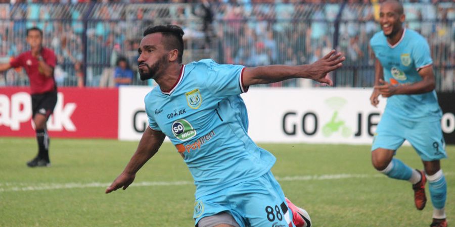 Persela Harus Berburu Pemain Asing Baru Setelah Gagal Pertahankan Tiga Pilar