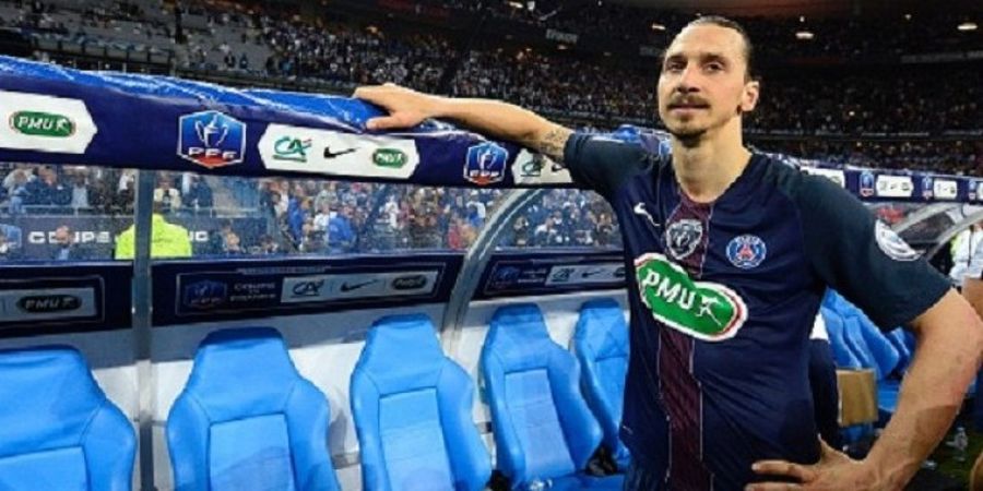 Agen Bahas Masa Depan Ibra dan 'Kecilkan' Kans Man United