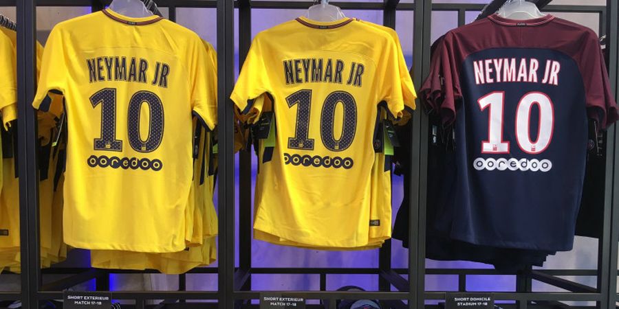 10 Ribu Kaus Neymar Ludes di Hari Pertama Penjualan