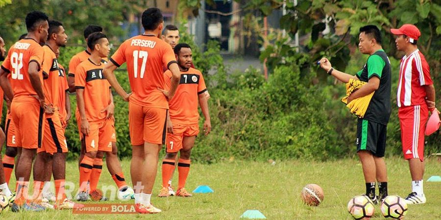 Pelatih Perseru: Persib Terbebani Status sebagai Tim Unggulan