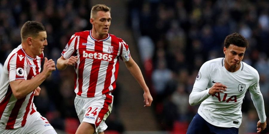 Tottenham Hotspur Vs Stoke - Gol Bunuh Diri Bawa The Spurs Unggul