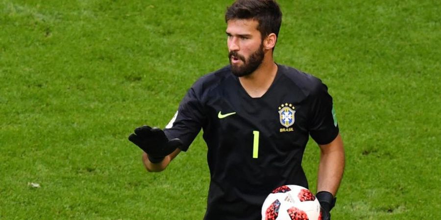 Alisson Becker Dibayangi Rapor Buruk Kiper Brasil di Liverpool