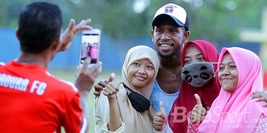 Okto Maniani Merasa Nyaman Tinggal di Madura