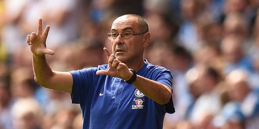 Maurizio Sarri Rela Habiskan Uang Jutaan Rupiah untuk Membeli Rokok