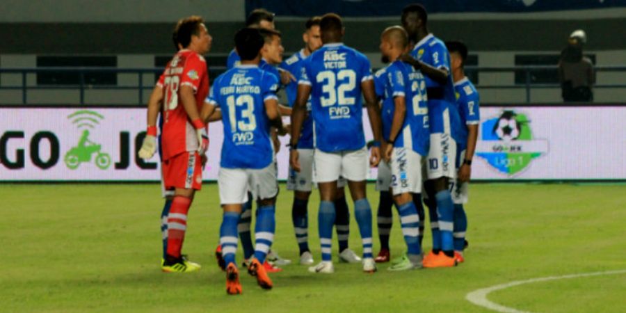 Penderitaan Kedua, Persib Tumbang dari Madura United Saat Jalani Sanksi dari Komdis PSSI