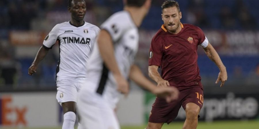 90 Menit dan 3 'Assist' yang Bikin Totti Bahagia