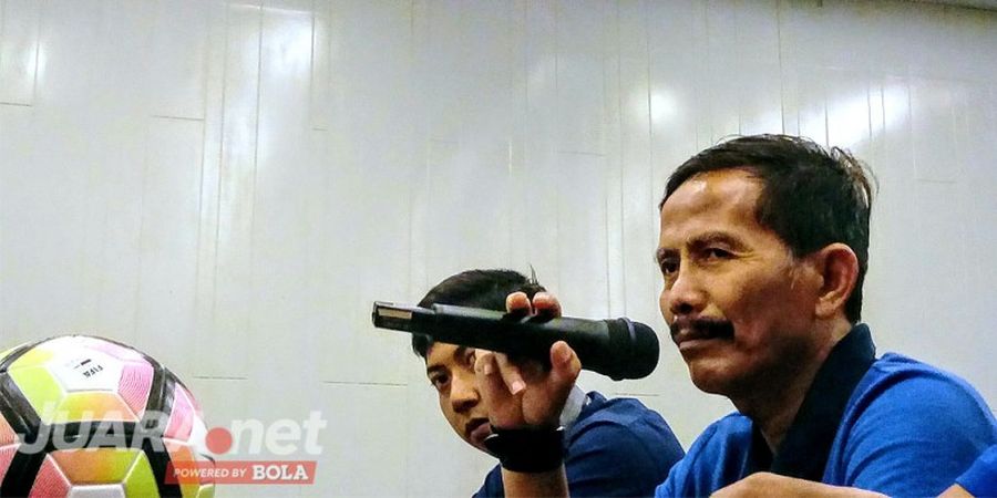 Kalah pada Uji Coba, Djajang Nurdjaman Soroti Penampilan Dua Pemain Anyar PSMS