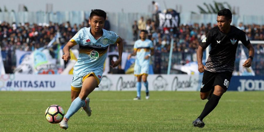 Diberitakan Cedera Patah Tulang Selangka, Gelandang Persela Bikin Klarifikasi